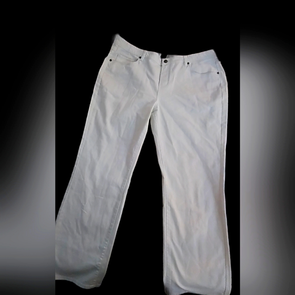 Ashley straight leg jeans size 18